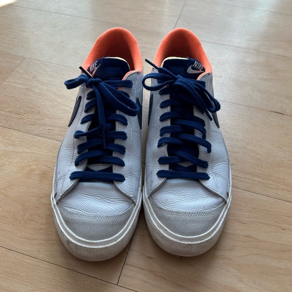 Low Top Nike Blazers - Picture 2 of 5